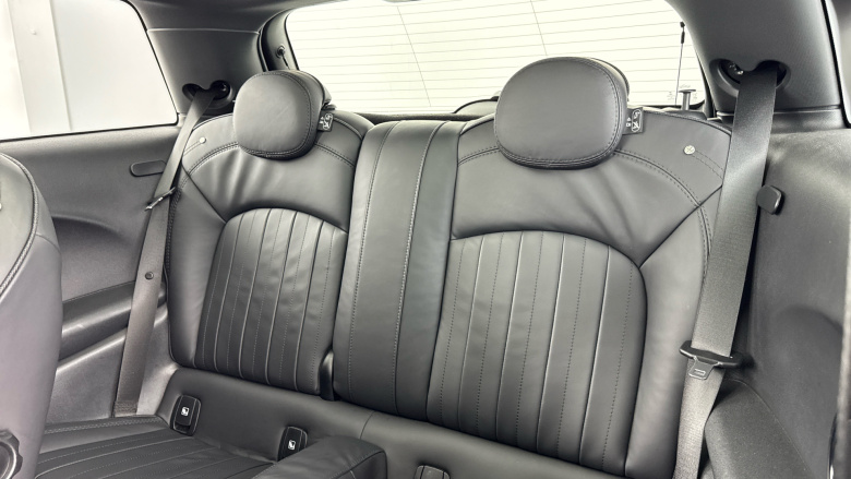 MINI Hatchback 135kW Cooper S Level 3 33kWh 3dr Auto Electric Hatchback